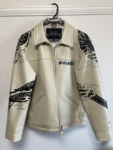 AVIREX 드래곤&스네이크 트래커 자켓