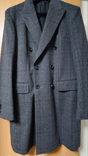 다케오 키쿠치 piacenza 체스터 코트