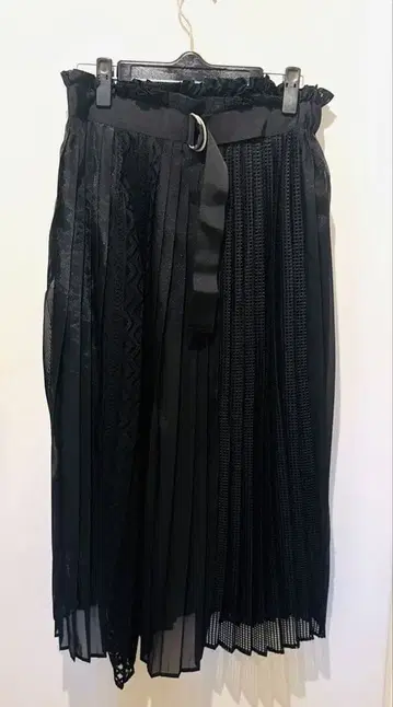 PAGEBOY 플리츠 스커트 새상품급