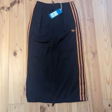 아디다스 70s 스커트