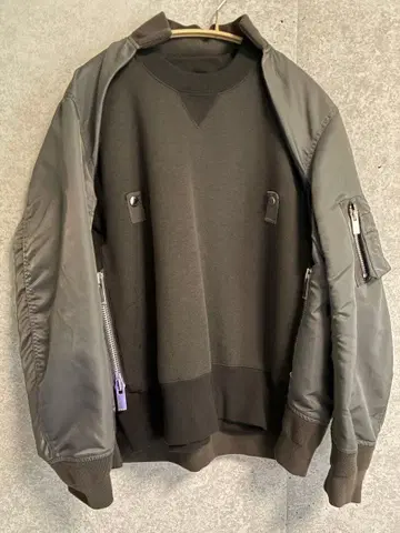 sacai 블랙 맨투맨 아우터 점퍼 2way 여성용