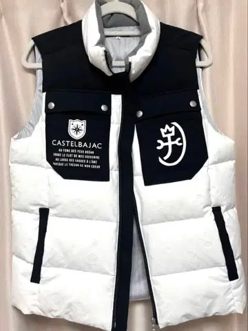 CASTELBAJAC 다운 베스트 화이트 블랙 소재 1회 사용