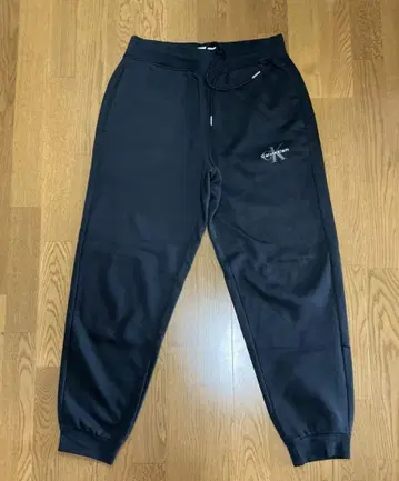 Calvin Klein 블랙 조거 팬츠