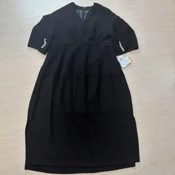 [ 정가 31,900엔 ] 야마다야 펄 장식 원피스 반팔 블랙 L