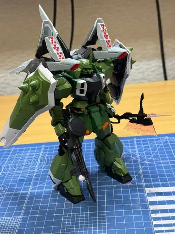 mg 블레이즈 자쿠 팬텀 조립 완료