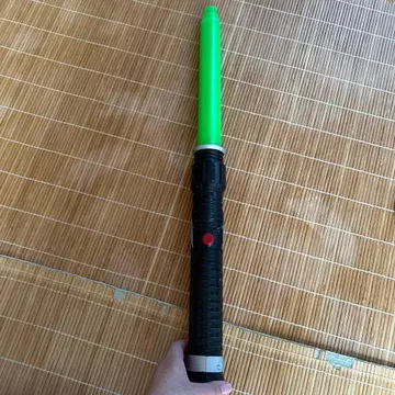 그린 컬러 라이트세이버