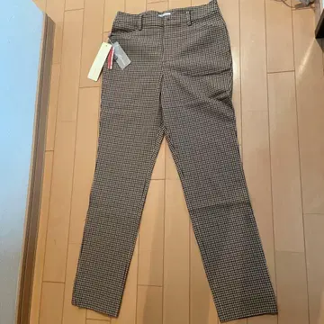 B three 체크 무늬