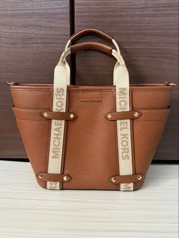 MICHAEL KORS 브라운 토트백 새상품급