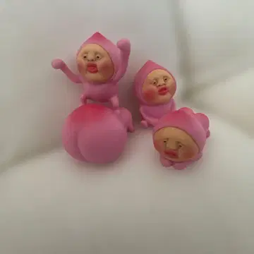 [코비토즈칸] 미사용 새상품 카쿠레모모지리 피규어 츠무츠무