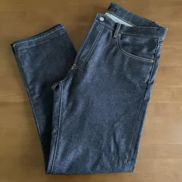 유니클로 레귤러 핏 청바지 34