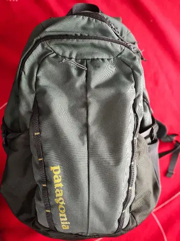 [ Patagonia ] 레퓨지오 28L 올리브 그린