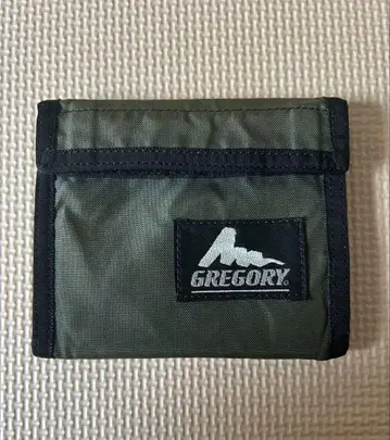 GREGORY 3단 폴더형 지갑 짙은 녹색