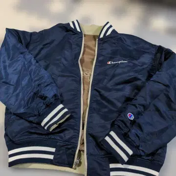 Champion 네이비 나일론 자켓
