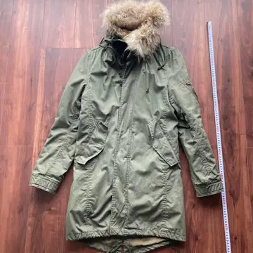 GOSTAR DE FUGA 모즈 코트
