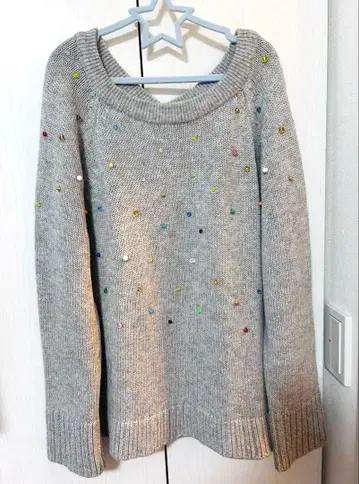 franche lippee 비즈 장식 리본 포함 그레이 긴팔 니트