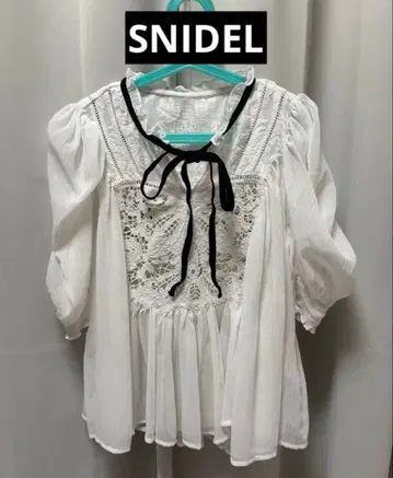 [snidel] 자수 블라우스 오부 소매 블라우스