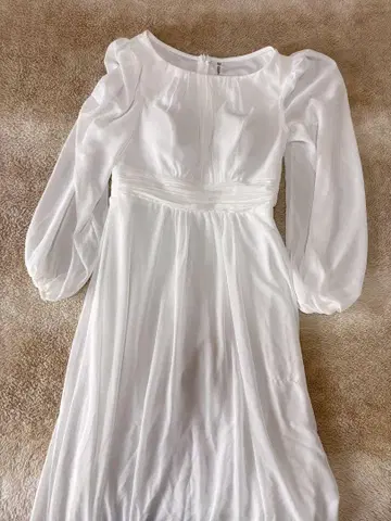 화이트 드레스 / Vestid Branco
