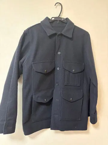 [ 가격 인하 불가 ] Filson 매킨노 크루 자켓 네이비 38