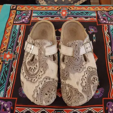 송치 버켄스탁 보스턴 페이즐리