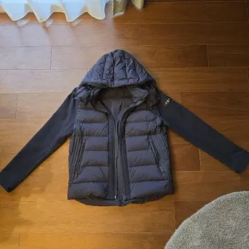 새상품급 TATRAS 다크 그레이 후드 부착 하이브리드 다운 자켓
