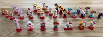 헬로키티 피규어 세트 32개