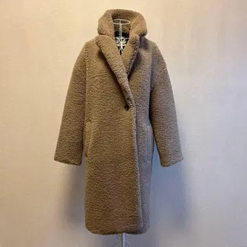 ZARA 보아 소재 베이지 롱 코트