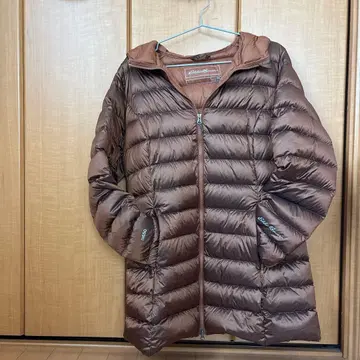 미사용 새상품! 브라운 후드 부착 경량 다운 자켓