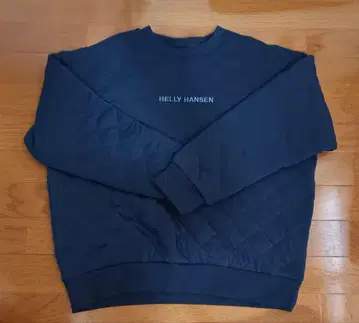 HELly Hansen 네이비 퀼팅 맨투맨