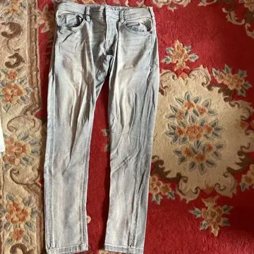 슬림 핏 데님 팬츠 옅은 파랑