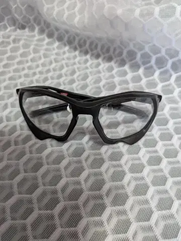 오클리 플라즈마