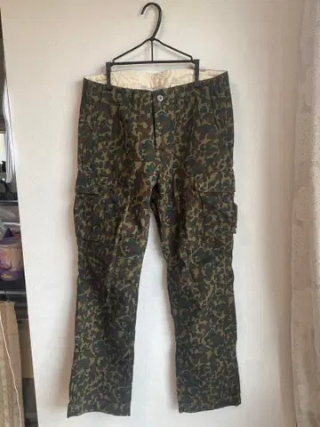 모모타로 진즈 카모플라주 카고 팬츠 W32 일본제 새상품급