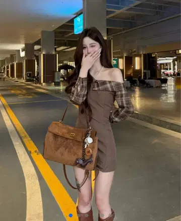 charme 2 피스 프렌치 스트랩리스 셔츠