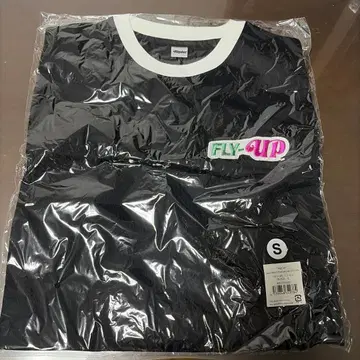 [ 미사용 ] Kep1er FLY-UP 티셔츠 S 사이즈
