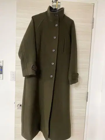 현 city tokyo 카키 롱 스탠드 코트