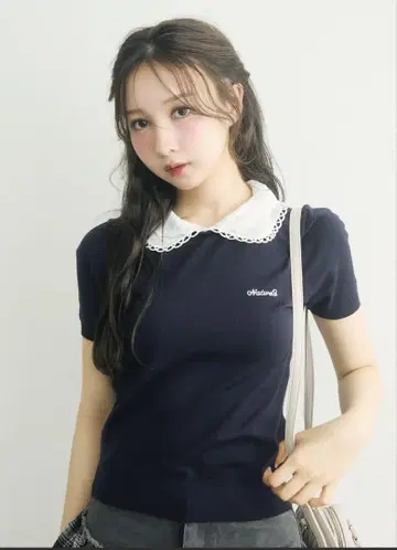 TITTY&CO. 카라 부착 반팔 니트 네이비
