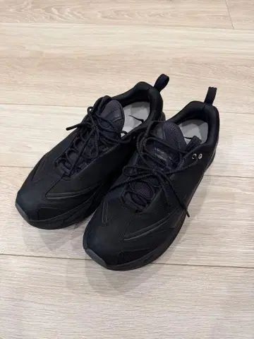 hokaoneone elevonX 27.5cm black 호카오네오네
