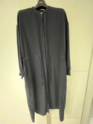 어반 리서치 도어스 드로스트 원피스 M 사이즈 다크 네이비