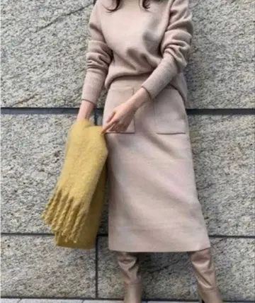 Mila Owen 베이지 니트 셋업