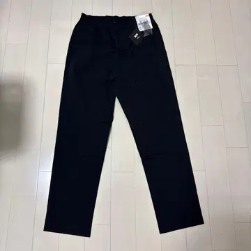 UNIQLO Theory 블랙 감동 이지 팬츠 S