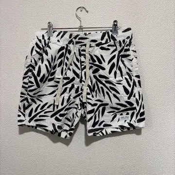 BANKS JOURNAL 해빵 숏팬츠