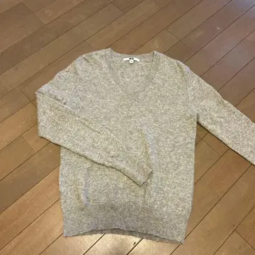 UNIQLO 100% 캐시미어 스웨터