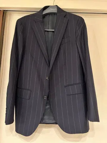 [ SARTORIA LATORRE ] 네이비 스트라이프 수트 셋업