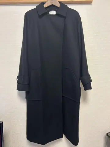 UNITED TOKYO*라이트 탈착 롱 코트 블랙 1