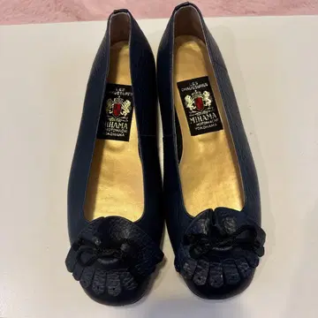 MIHAMA 네이비 플랫슈즈