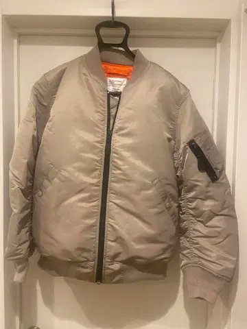 베이지 MA-1 플라이트 자켓