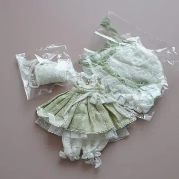 네오 브라이스 아웃핏 세트 그린 계열