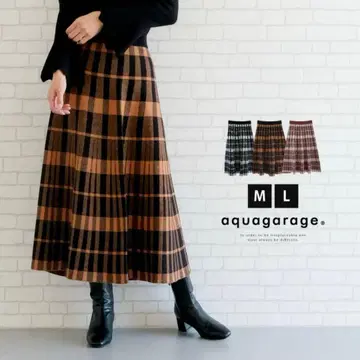체크 무늬 플레어 니트 스커트 아쿠아 가라지