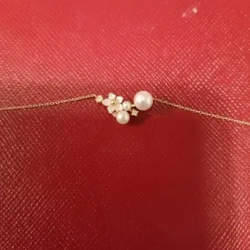 펄과 꽃 모티브의 목걸이 사만다 티아라