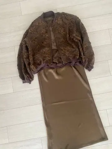 렙심 플라워 자수 봄버 자켓 덤 셋업