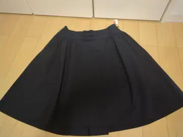 Rene 레네 블랙 x 다크 네이비 리본 플레어 스커트 38